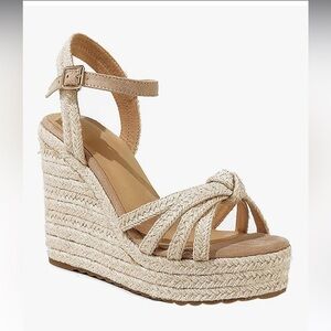 Brand new espedrille edges